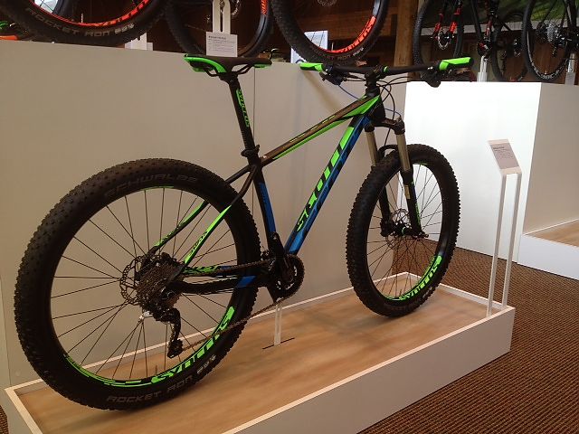 Scott 27 plus adds up to huge benefit for off road riders Bicycle Retailer and Industry News